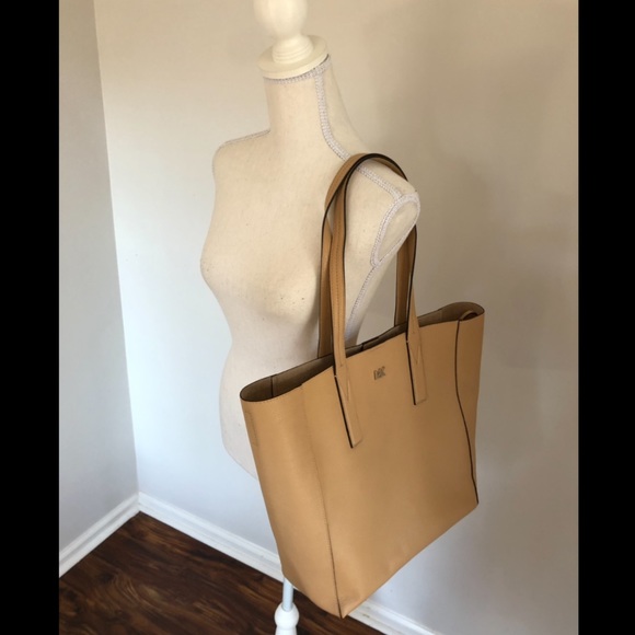 SOLD Ⓜ️ Michael Kors Junie Large Pebbled Leather - Picture 2 of 8